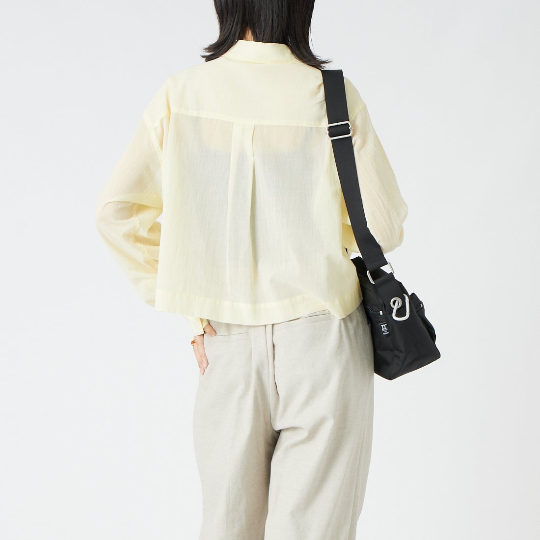 USINE [ユジーヌ] シアー短丈シャツ [IN11-SH-6] KINARI &&モデル身長：162cm 着用サイズ：F&&