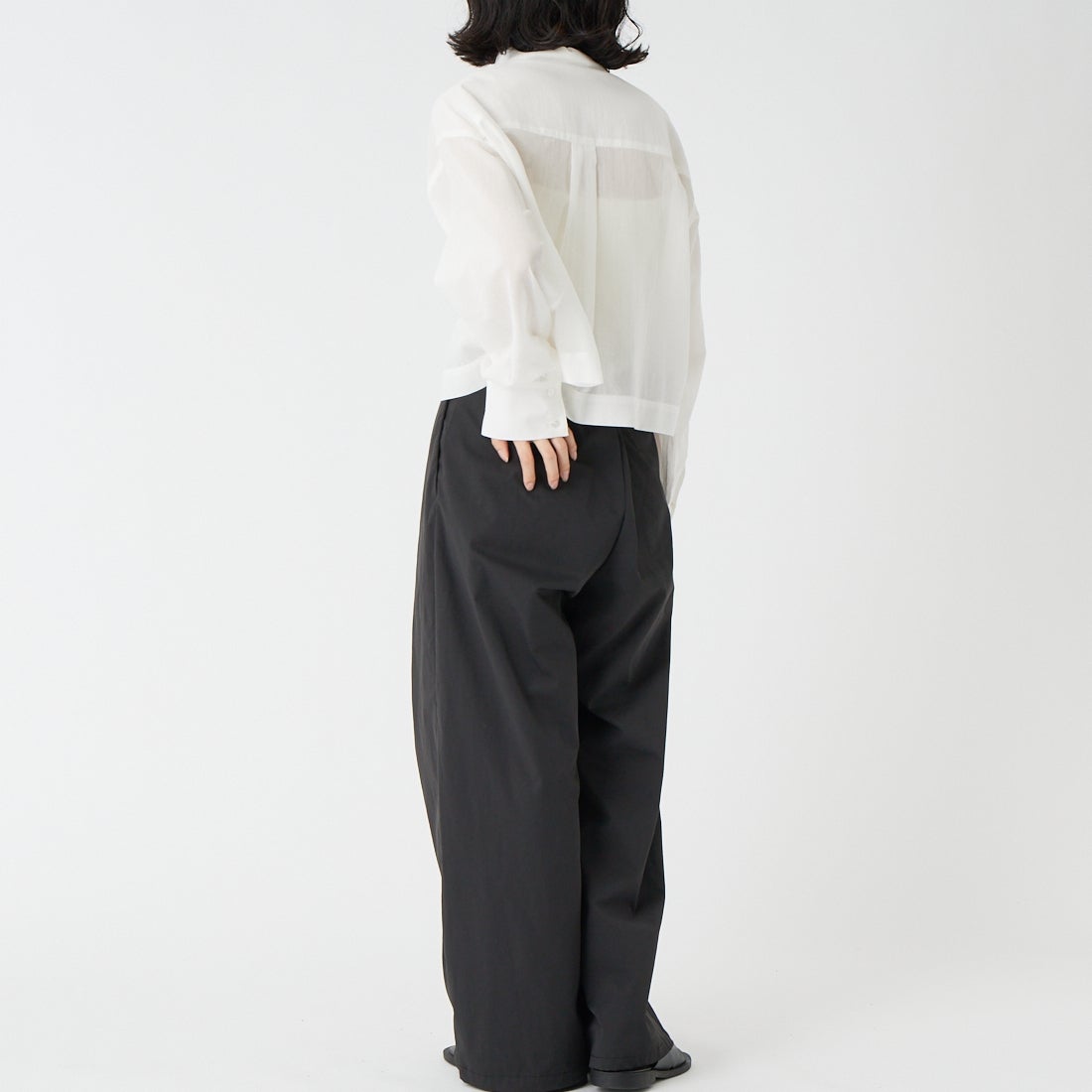USINE [ユジーヌ] シアー短丈シャツ [IN11-SH-6] 3 OFF &&モデル身長：162cm 着用サイズ：F&&