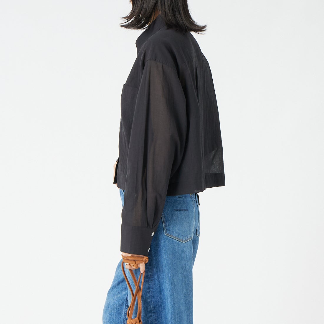 USINE [ユジーヌ] シアー短丈シャツ [IN11-SH-6] BLACK &&モデル身長：162cm 着用サイズ：F&&