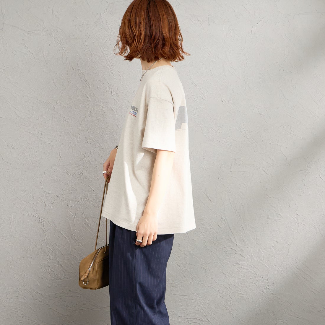 Americana [アメリカーナ] AMERCN バックプリントTシャツ [BRF-808A-2] ｵｰﾄﾐｰﾙ &&モデル身長：158cm 着用サイズ：ONE SIZE&&