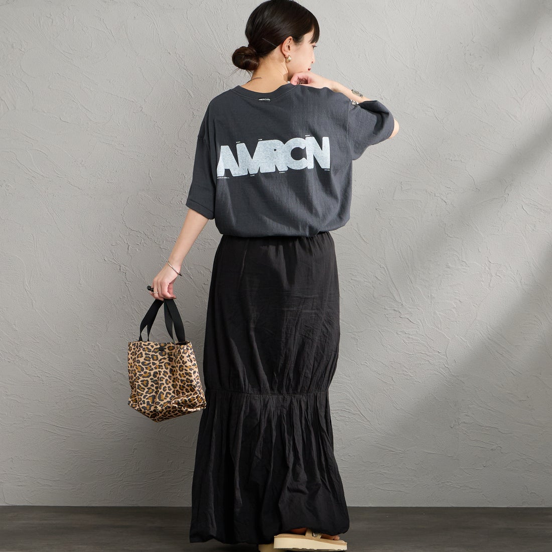 Americana [アメリカーナ] AMERCN バックプリントTシャツ [BRF-808A-2] ｽﾐｸﾛ &&モデル身長：150cm 着用サイズ：ONE SIZE&&