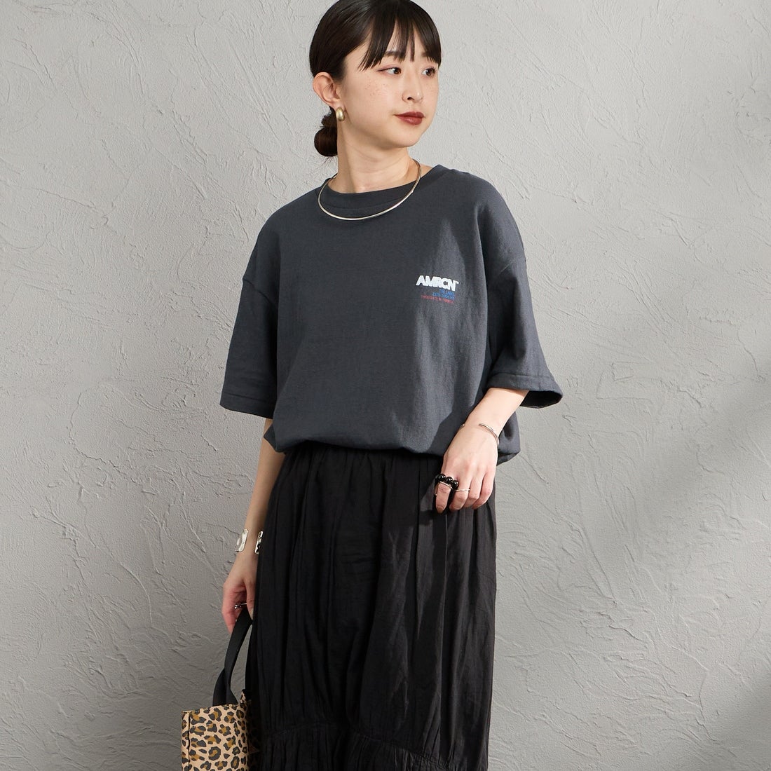Americana [アメリカーナ] AMERCN バックプリントTシャツ [BRF-808A-2] ｽﾐｸﾛ &&モデル身長：150cm 着用サイズ：ONE SIZE&&
