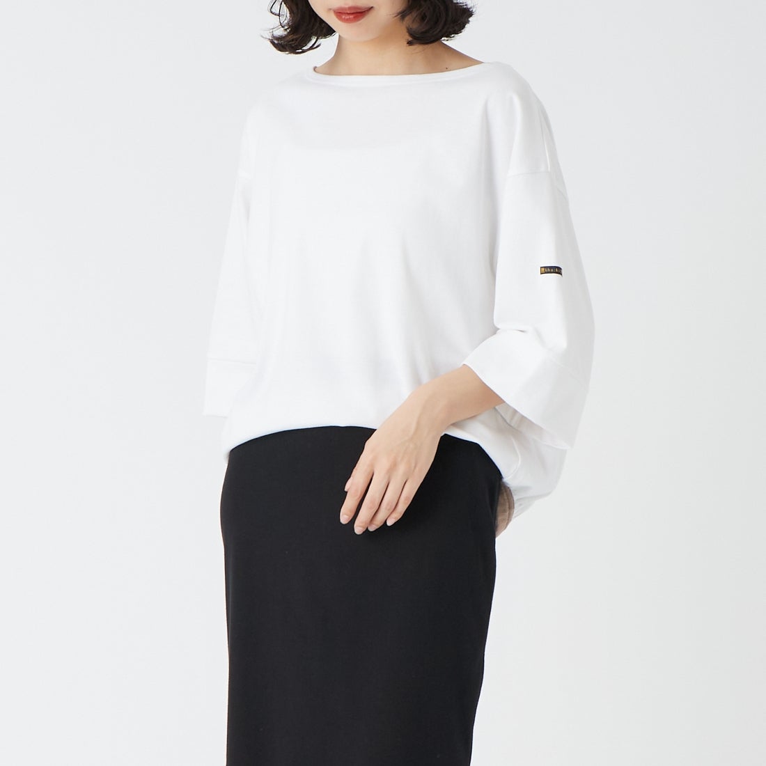 KHA:KI [カーキ] バックヘムラインバスクシャツ [MIL26HCS3477] WHITE/GRAY &&モデル身長：162cm 着用サイズ：1&&