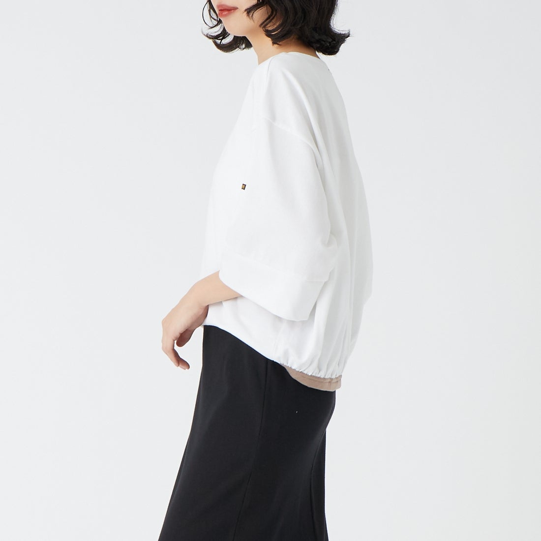KHA:KI [カーキ] バックヘムラインバスクシャツ [MIL26HCS3477] WHITE/GRAY &&モデル身長：162cm 着用サイズ：1&&