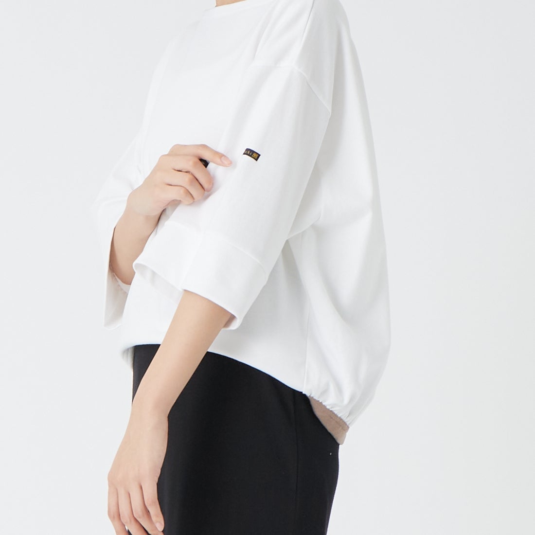 KHA:KI [カーキ] バックヘムラインバスクシャツ [MIL26HCS3477] WHITE/GRAY &&モデル身長：162cm 着用サイズ：1&&