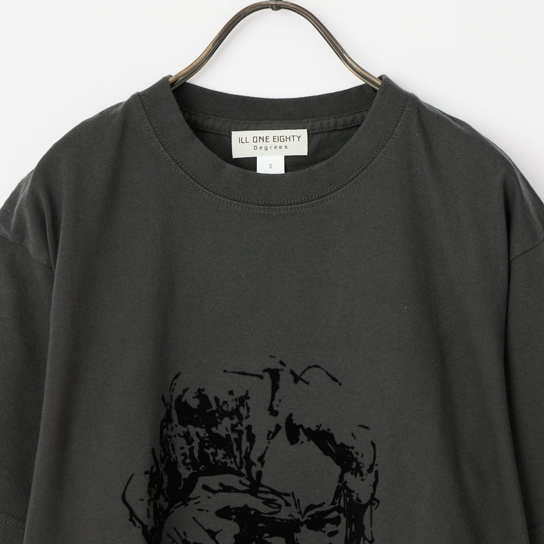 ILL ONE EIGHTY [イル ワンエイティ] L.v.B. グラフィックTシャツ [ILL261-33] BLACK