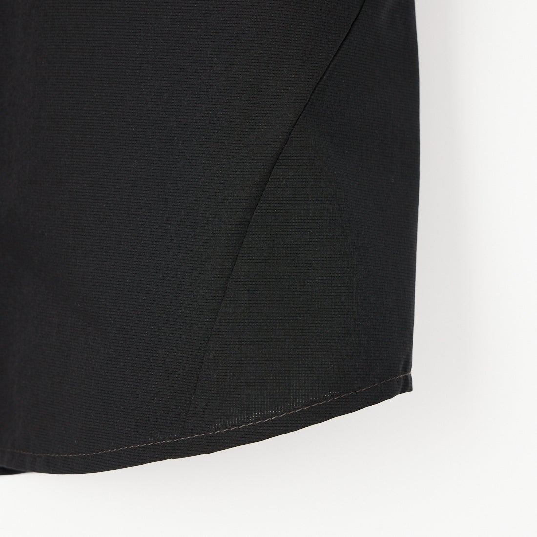 and wander [アンドワンダー] ドライ ブリーザブル 半袖シャツ [5746143025] BLACK