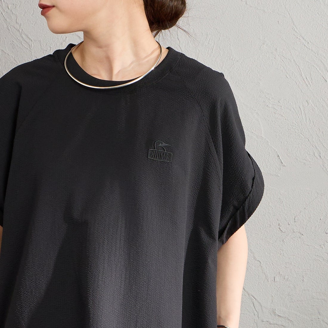 CHUMS [チャムス] シアサッカーストレッチワンピース [CH18-1371] K001 BLACK &&モデル身長：150cm 着用サイズ：WM&&