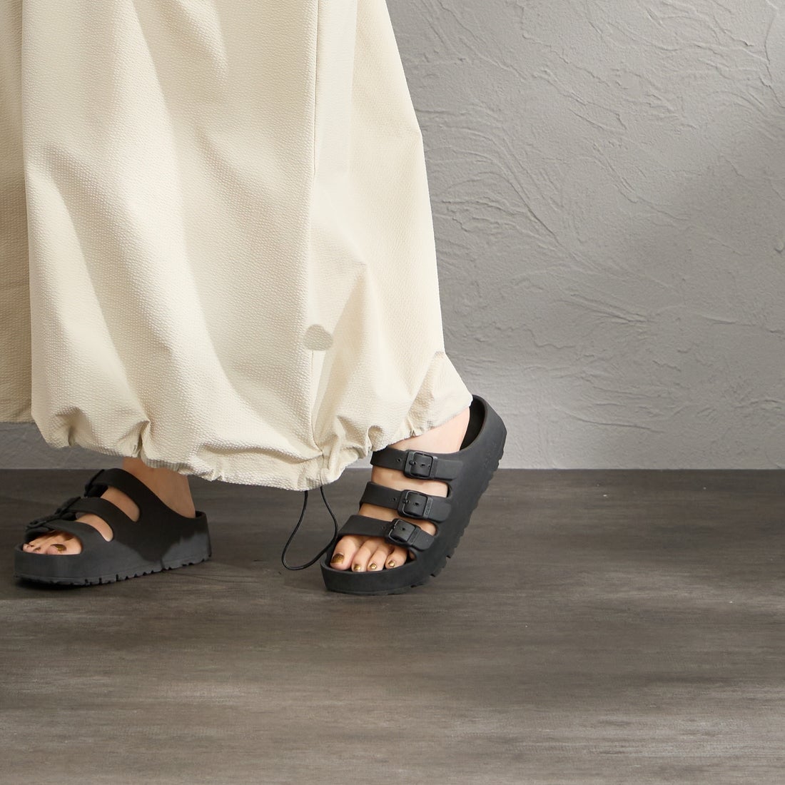 CHUMS [チャムス] シアサッカーストレッチワンピース [CH18-1371] G057 GREIG &&モデル身長：158cm 着用サイズ：WM&&