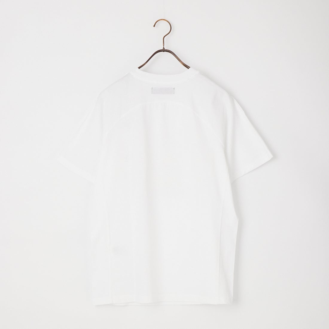 1PIU1UGUALE3 RELAX [ウノ ピゥ ウノ ウグァーレ トレ] シャドウ ロゴ 半袖Tシャツ [UST-26005] SN10 WHITE