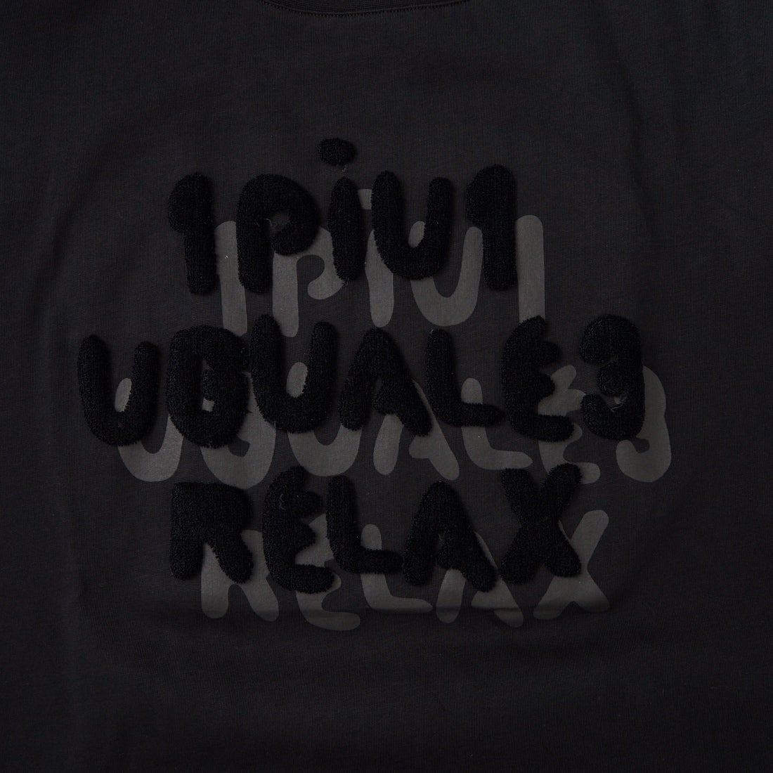 1PIU1UGUALE3 RELAX [ウノ ピゥ ウノ ウグァーレ トレ] シャドウ ロゴ 半袖Tシャツ [UST-26005] SN90 BLACK