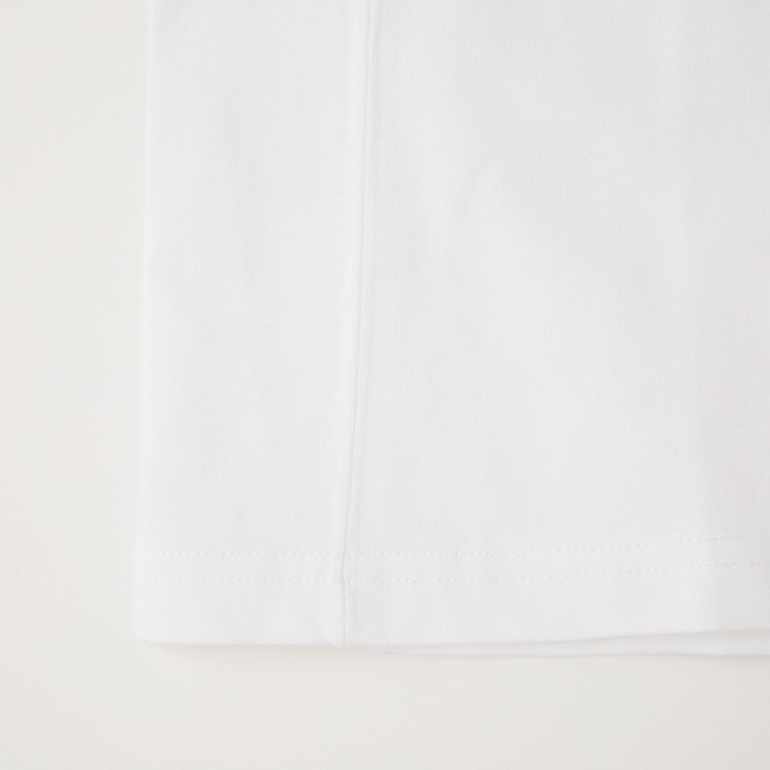 1PIU1UGUALE3 RELAX [ウノ ピゥ ウノ ウグァーレ トレ] リバース ロゴ 半袖Tシャツ [UST-26069] SN10 WHITE