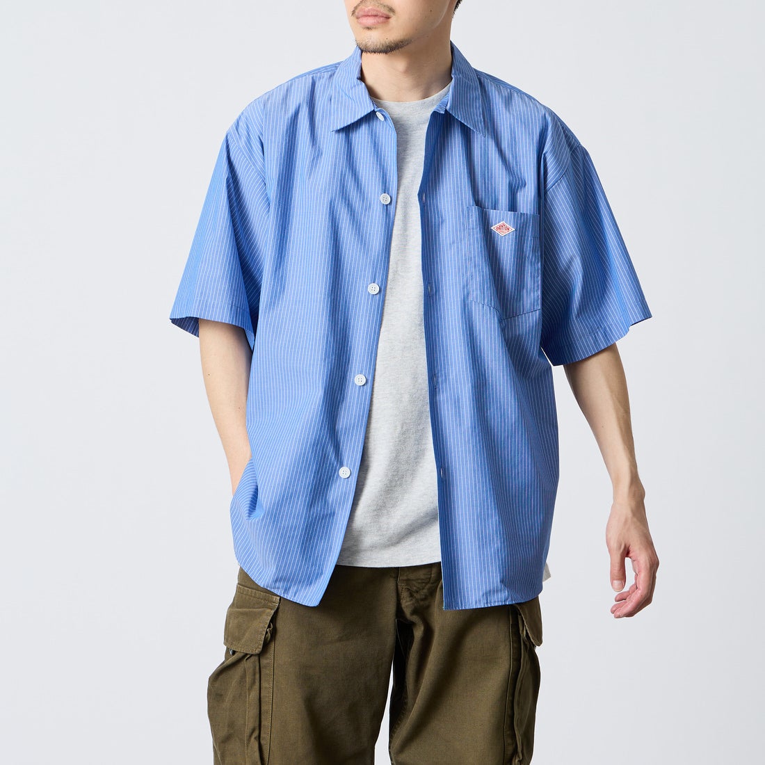 BLU/WHT ST&&モデル身長：167cm 着用サイズ：40&&