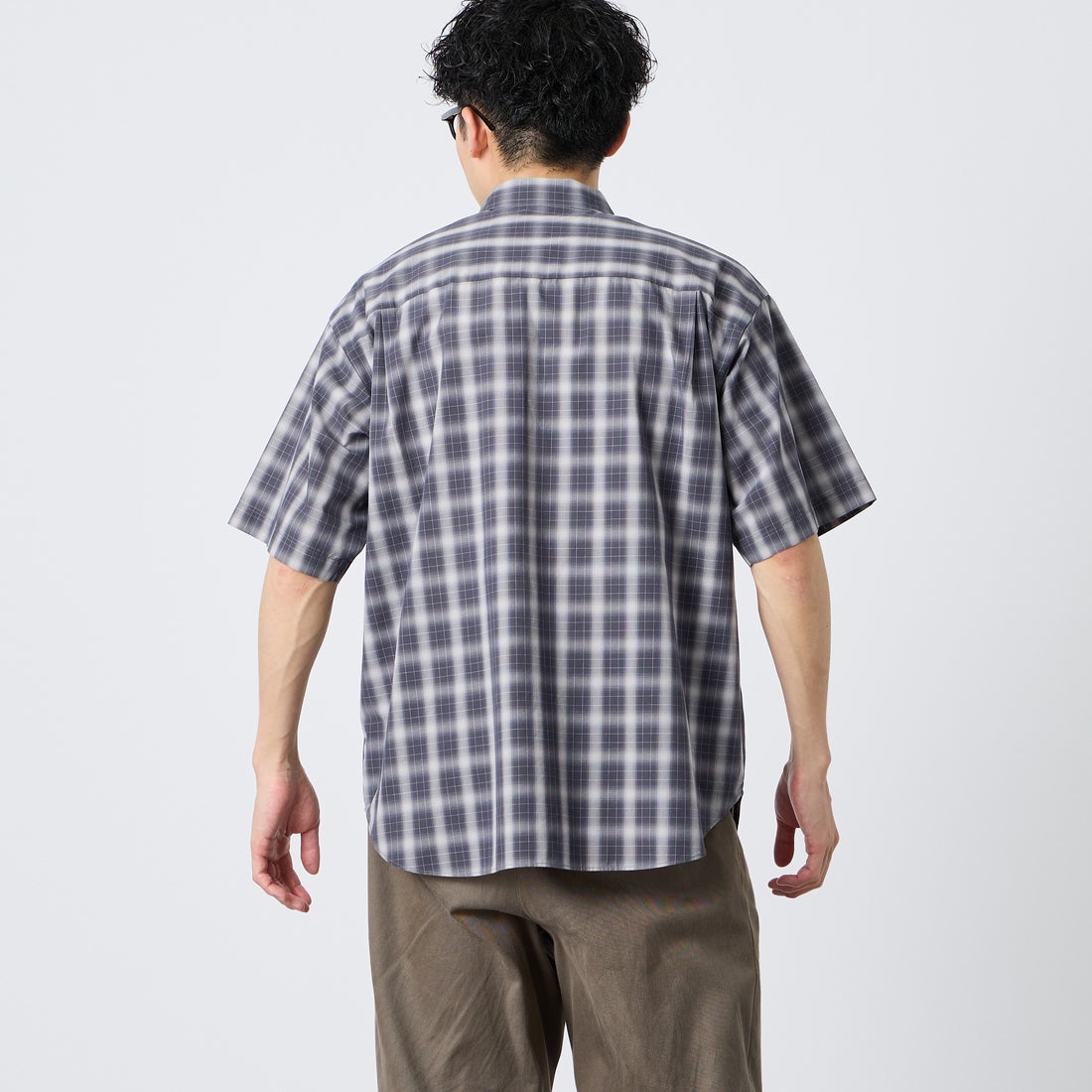 DANTON [ダントン] ポプリン ショートスリーブシャツ [DT-B0434TCV] GRY/CHR OM &&モデル身長：167cm 着用サイズ：38&&