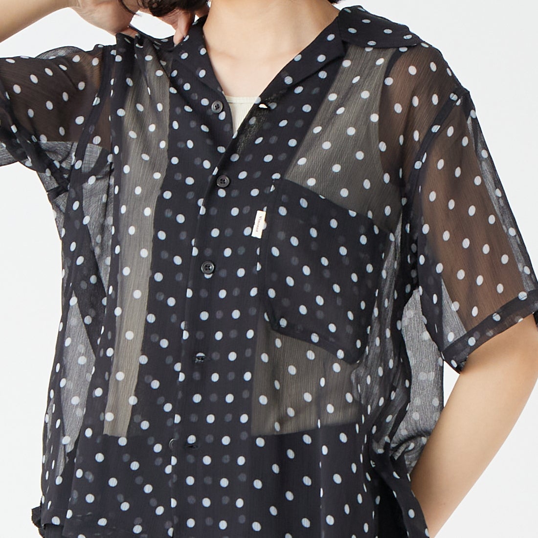 Vincent et Mireille [ヴァンソン エ ミレイユ] シアーオープンカラーシャツ [VM261PC11042] 93 BLK/OW &&モデル身長：162cm 着用サイズ：36&&