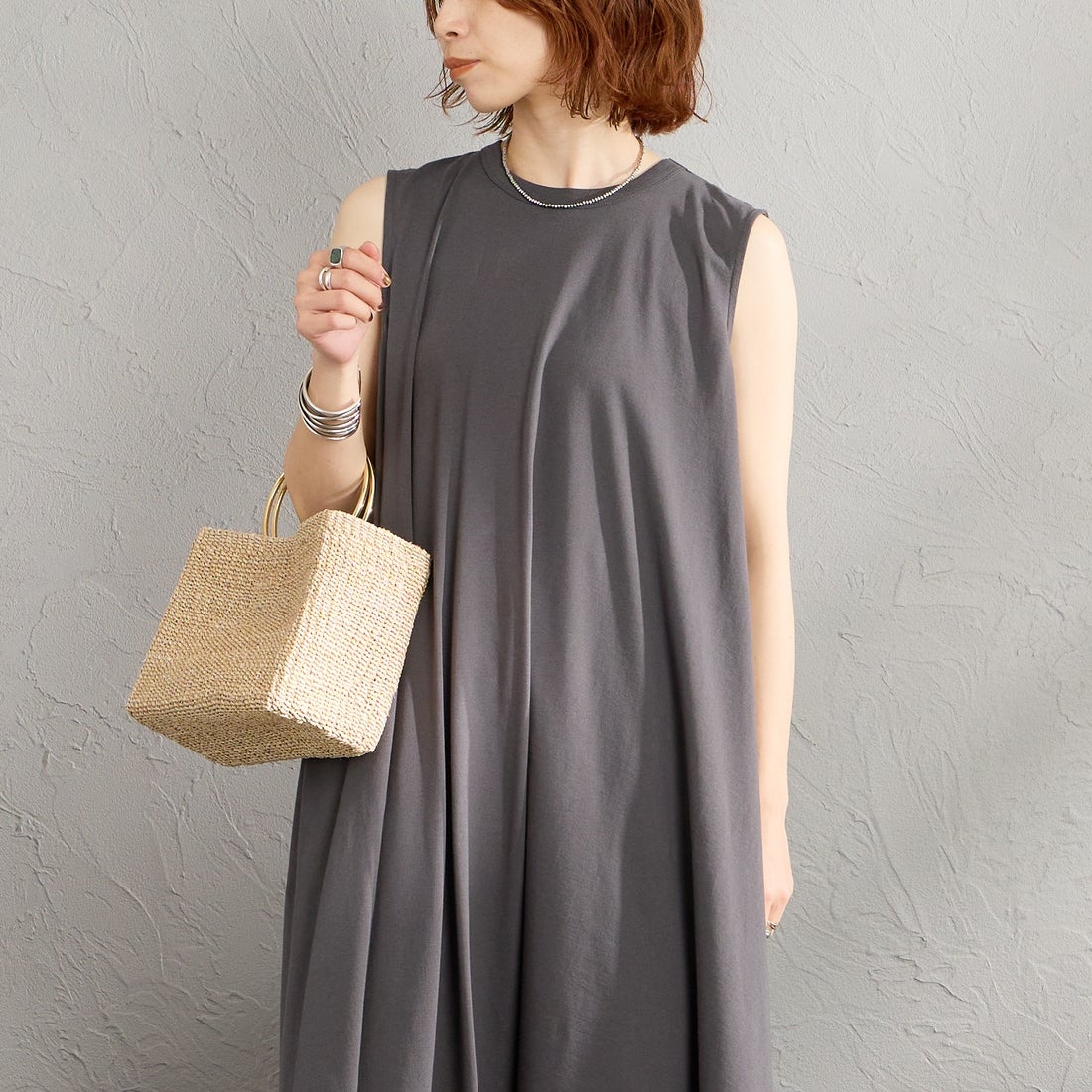 ORCIVAL [オーシバル] ノースリーブAラインシルエット カットワンピース [OR-C0534OEJ] CHARCOAL &&モデル身長：158cm 着用サイズ：2&&