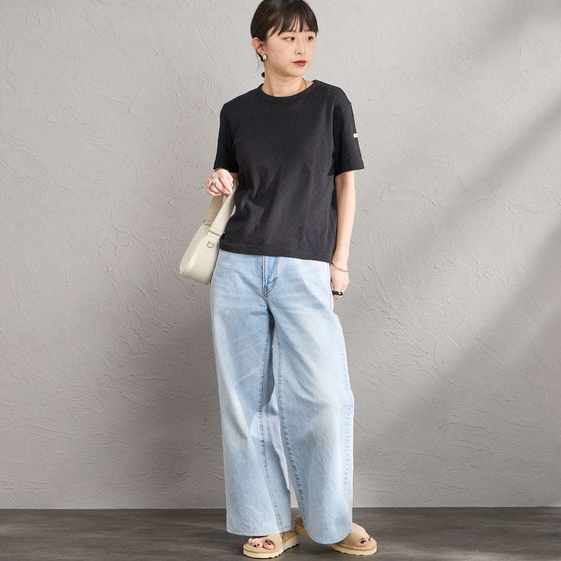 ORCIVAL [オーシバル] パターンメッシュ クルーネックTシャツ [OR-C0527OWE] BLACK &&モデル身長：150cm 着用サイズ：2&&