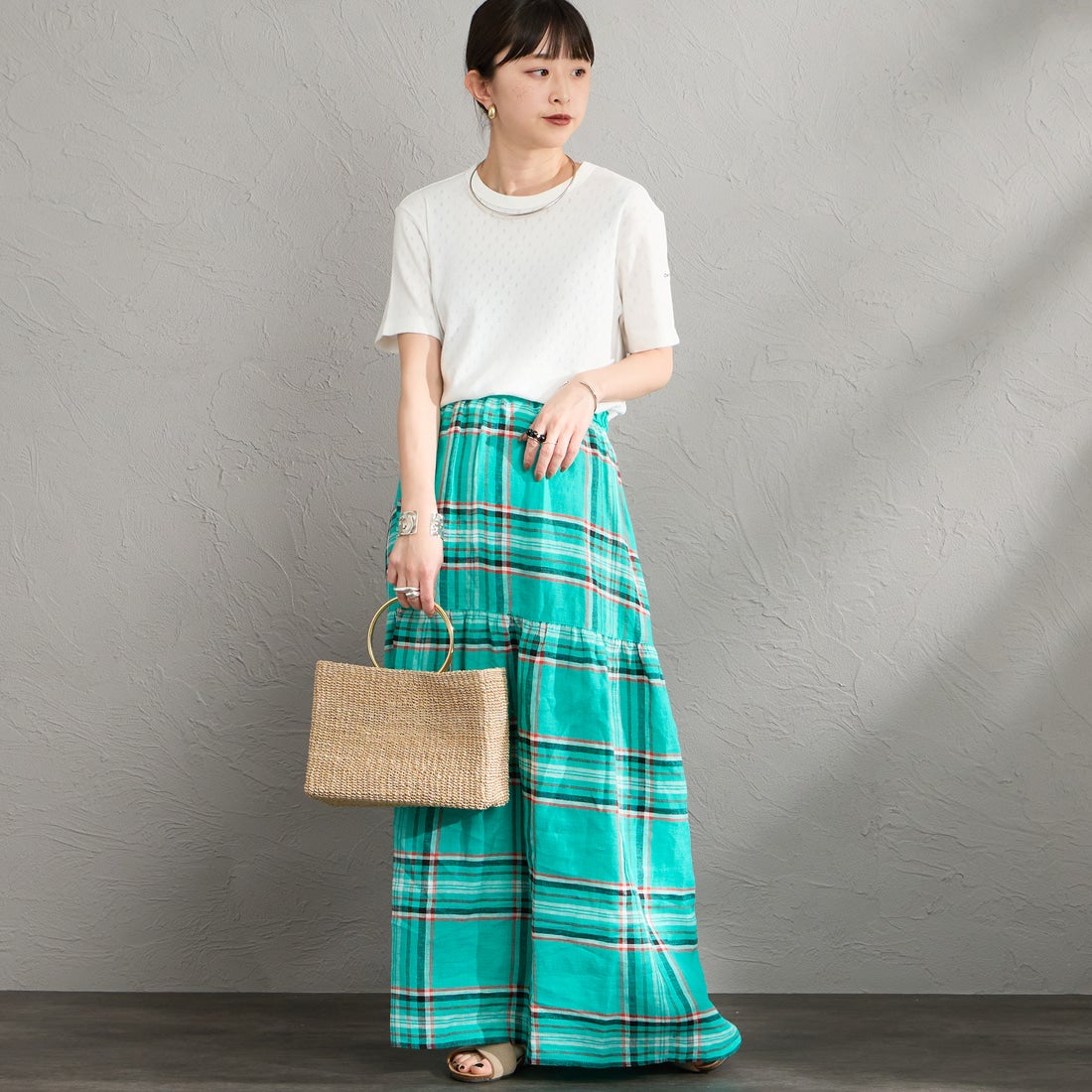 ORCIVAL [オーシバル] パターンメッシュ クルーネックTシャツ [OR-C0527OWE] OFF WHITE &&モデル身長：150cm 着用サイズ：2&&