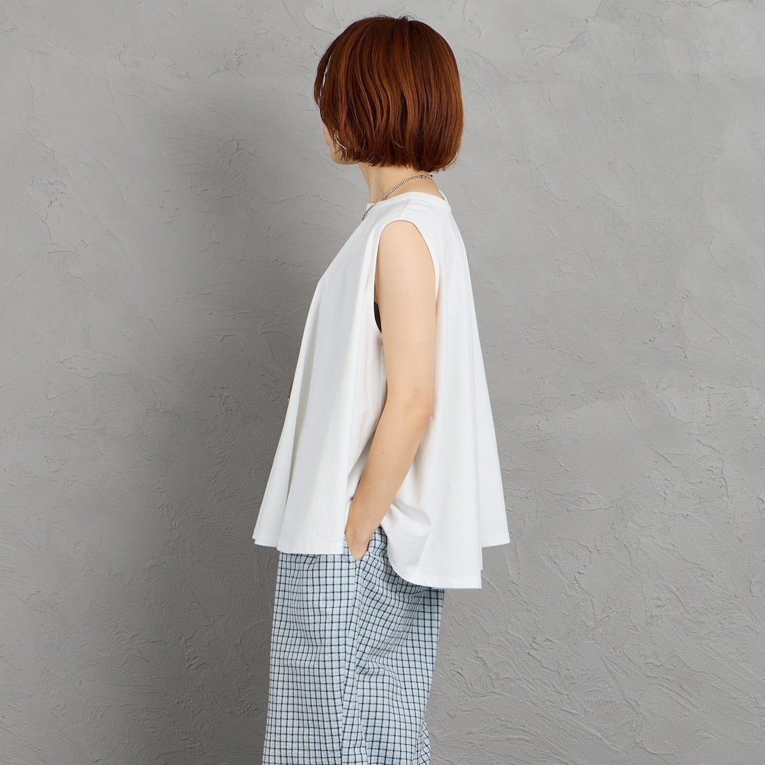 ORCIVAL [オーシバル] ノースリーブプルオーバー [OR-C0533OEJ] WHITE &&モデル身長：158cm 着用サイズ：1&&