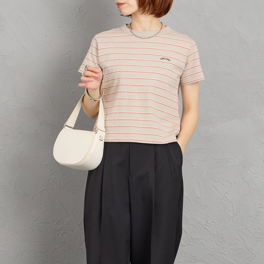 ORCIVAL [オーシバル] ワンポイント刺繍 ショートスリーブTシャツ [OR-C0519TSB] GRE/RED/WH &&モデル身長：158cm 着用サイズ：2&&