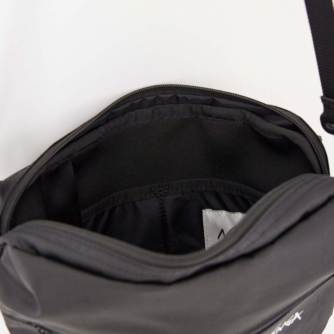 NANGA [ナンガ] エコパック UR ボディバッグ [N2502-3N301Z] BLK