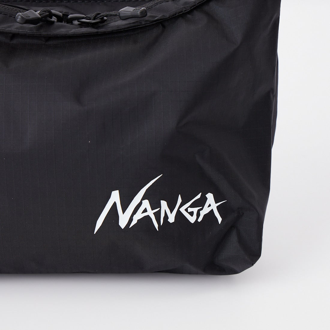 NANGA [ナンガ] ファイバーマックスTUL コンパクトサコッシュ [N2610-3N014Z] BLK