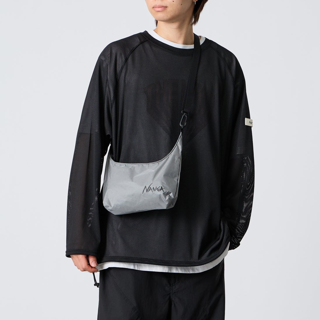 NANGA [ナンガ] ファイバーマックスTUL コンパクトサコッシュ [N2610-3N014Z] GRY