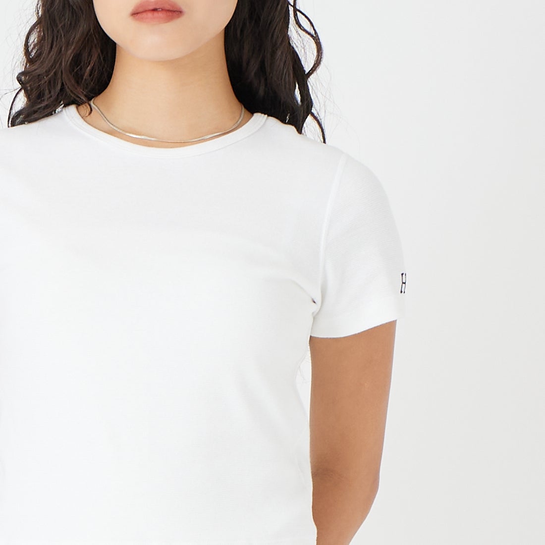 HOLLYWOOD RANCH MARKET [ハリウッドランチマーケット] クロップド ショートスリーブ Tシャツ [1006989] WHITE &&モデル身長：162cm 着用サイズ：M&&