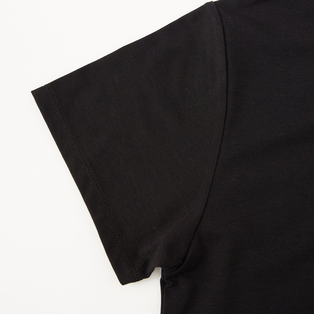 emmi [エミ] emmiロゴ クロップドTシャツ [13WCT261072] BLK