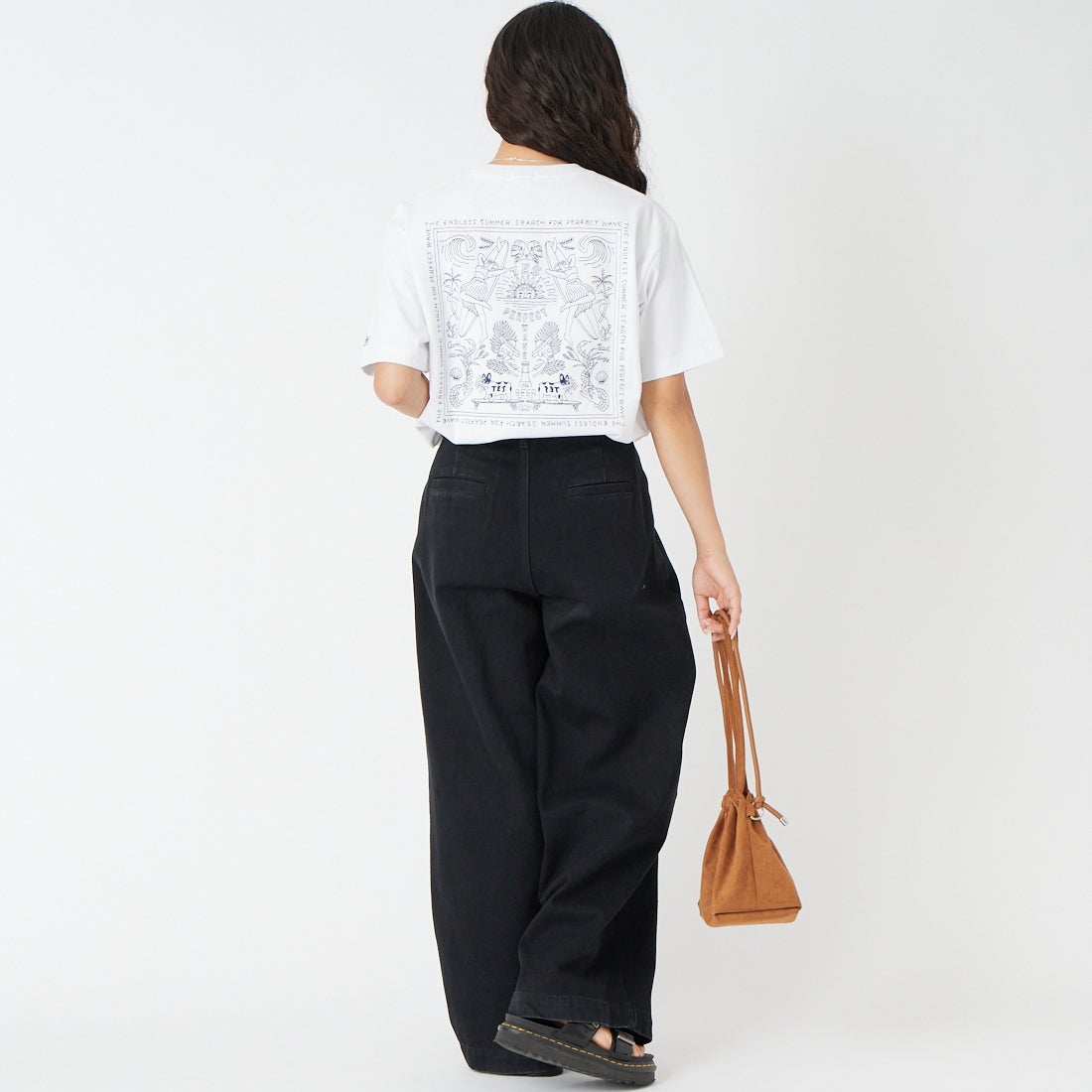 The Endless Summer [エンドレスサマー] バンダナ刺繍 Tシャツ [C-26574308] 07 WHITE &&モデル身長：162cm 着用サイズ：S&&