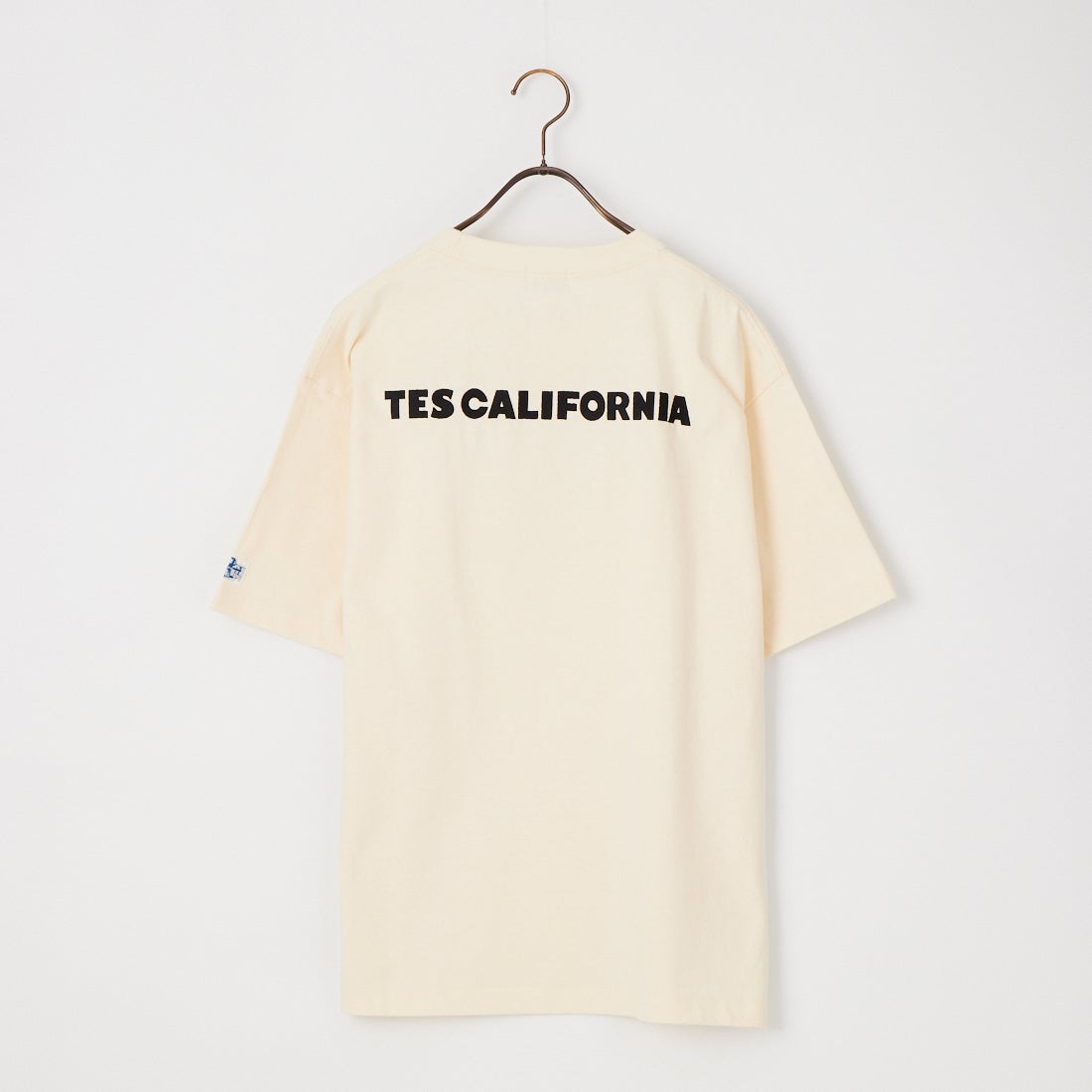 The Endless Summer [エンドレスサマー] サガラ刺繍 BUHIカフェ Tシャツ [C-26574306] 05 IVORY