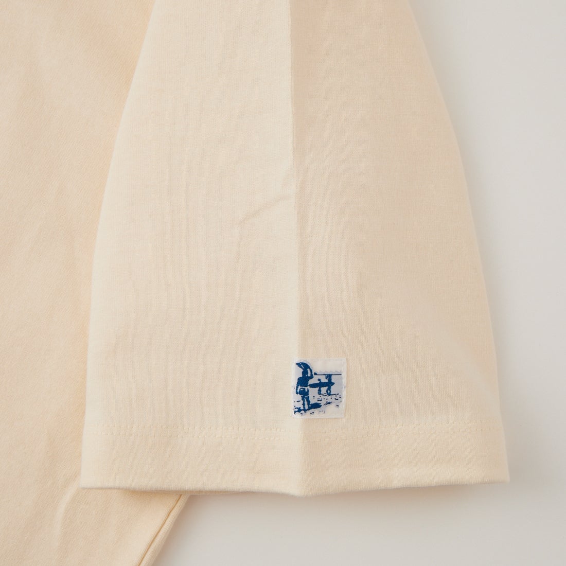 The Endless Summer [エンドレスサマー] サガラ刺繍 BUHIカフェ Tシャツ [C-26574306] 05 IVORY