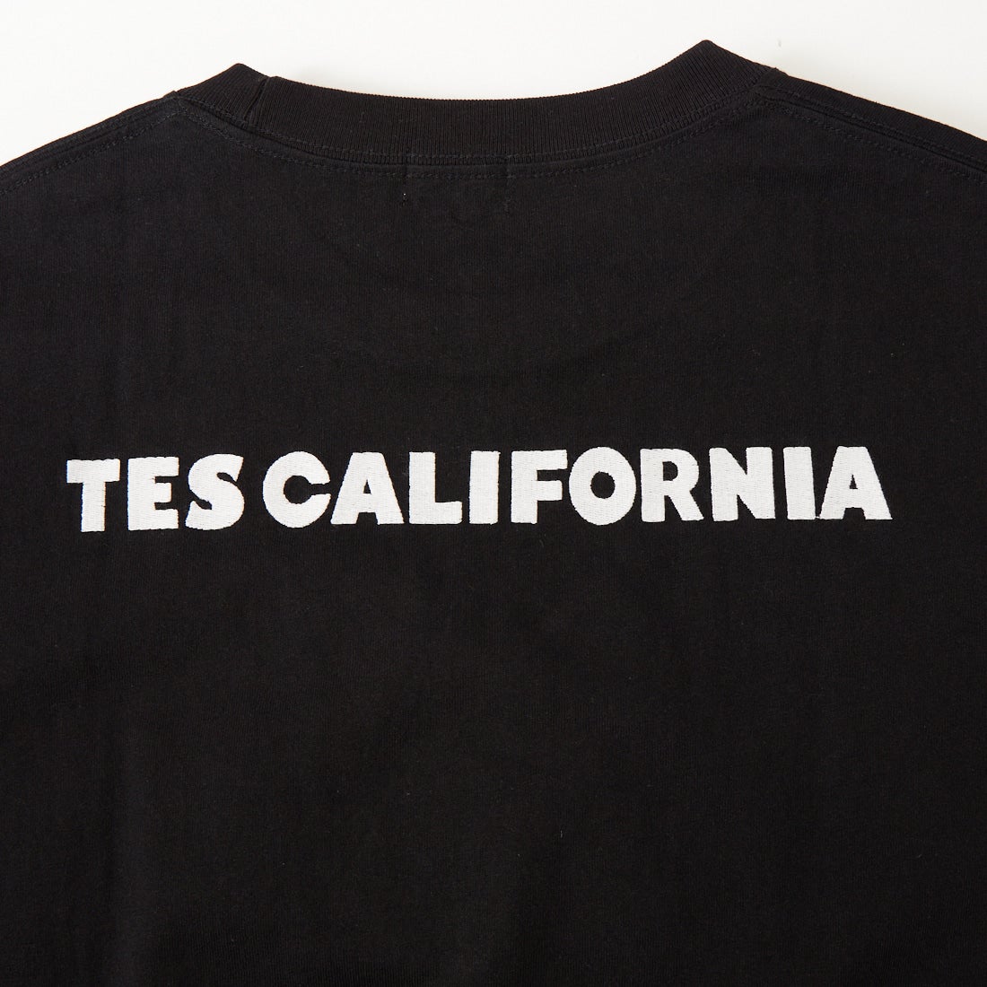 The Endless Summer [エンドレスサマー] サガラ刺繍 BUHIカフェ Tシャツ [C-26574306] 01 BLACK