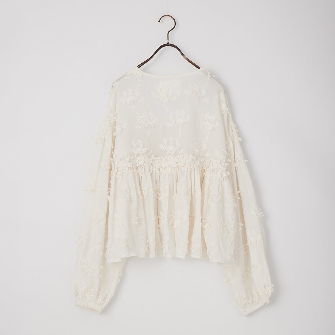 crinkle crinkle crinkle [クリンクル クリンクル クリンクル] 3D刺繍 ギャザーボレロ [CC-4517] WHITE