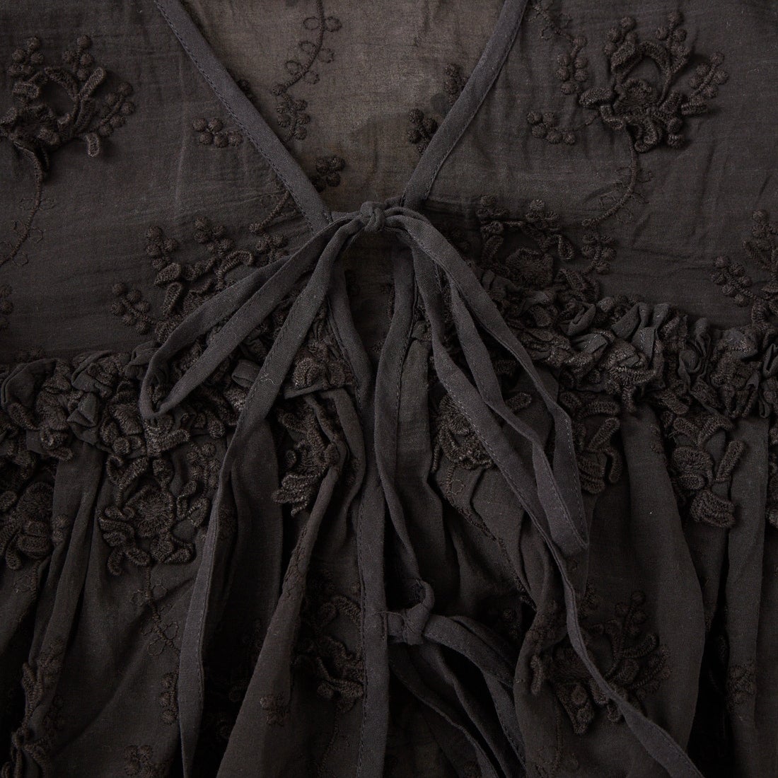 crinkle crinkle crinkle [クリンクル クリンクル クリンクル] 3D刺繍 ギャザーボレロ [CC-4517] BLACK