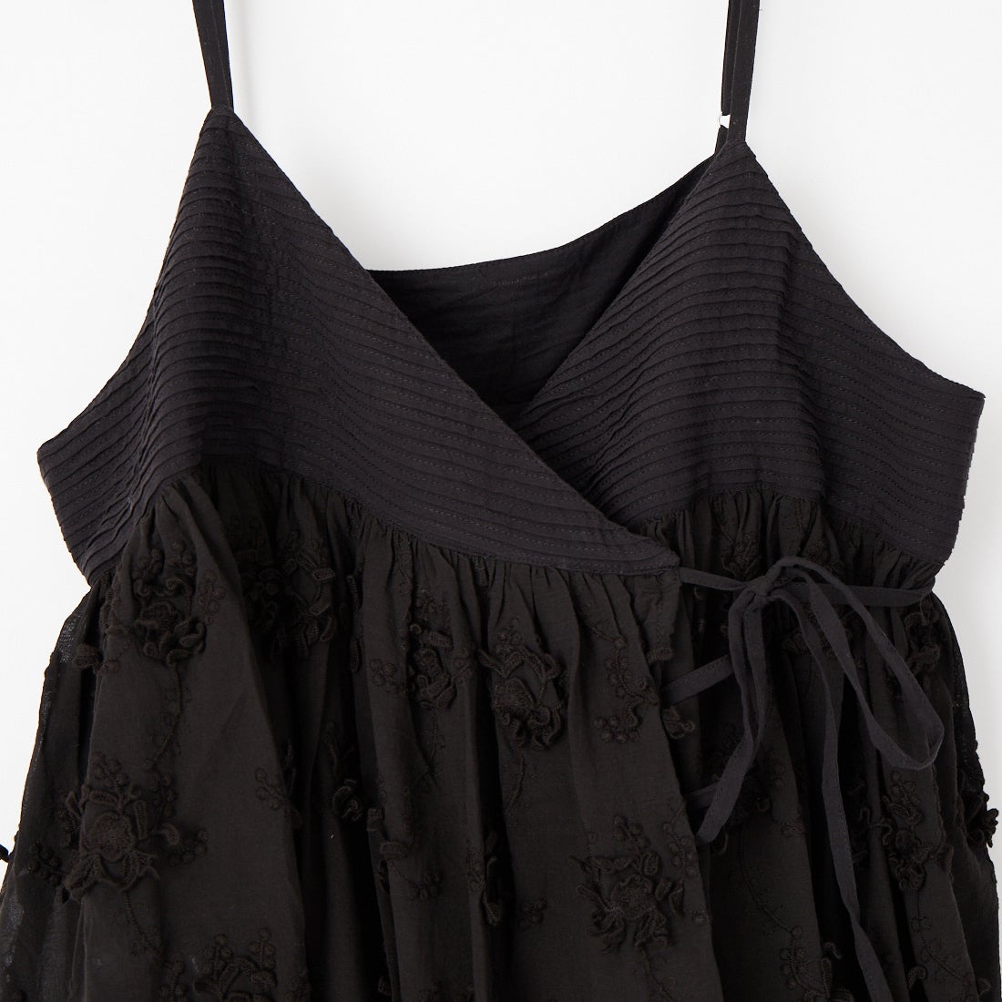crinkle crinkle crinkle [クリンクル クリンクル クリンクル] 3D刺繍カシュクールキャミソール [CC-4518] BLACK