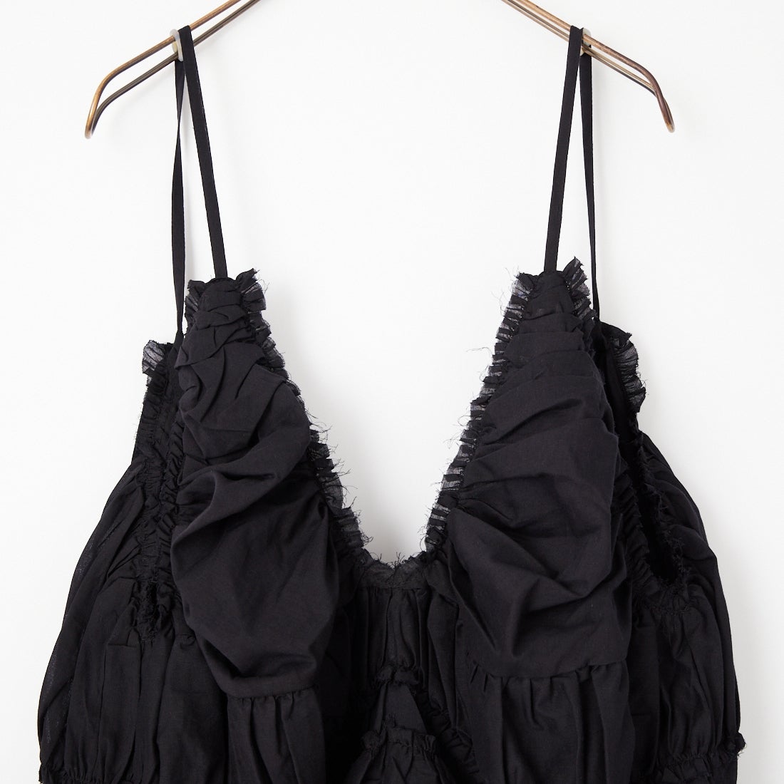 crinkle crinkle crinkle [クリンクル クリンクル クリンクル] フリルギャザー ボリュームキャミソール [CC-4520] BLACK