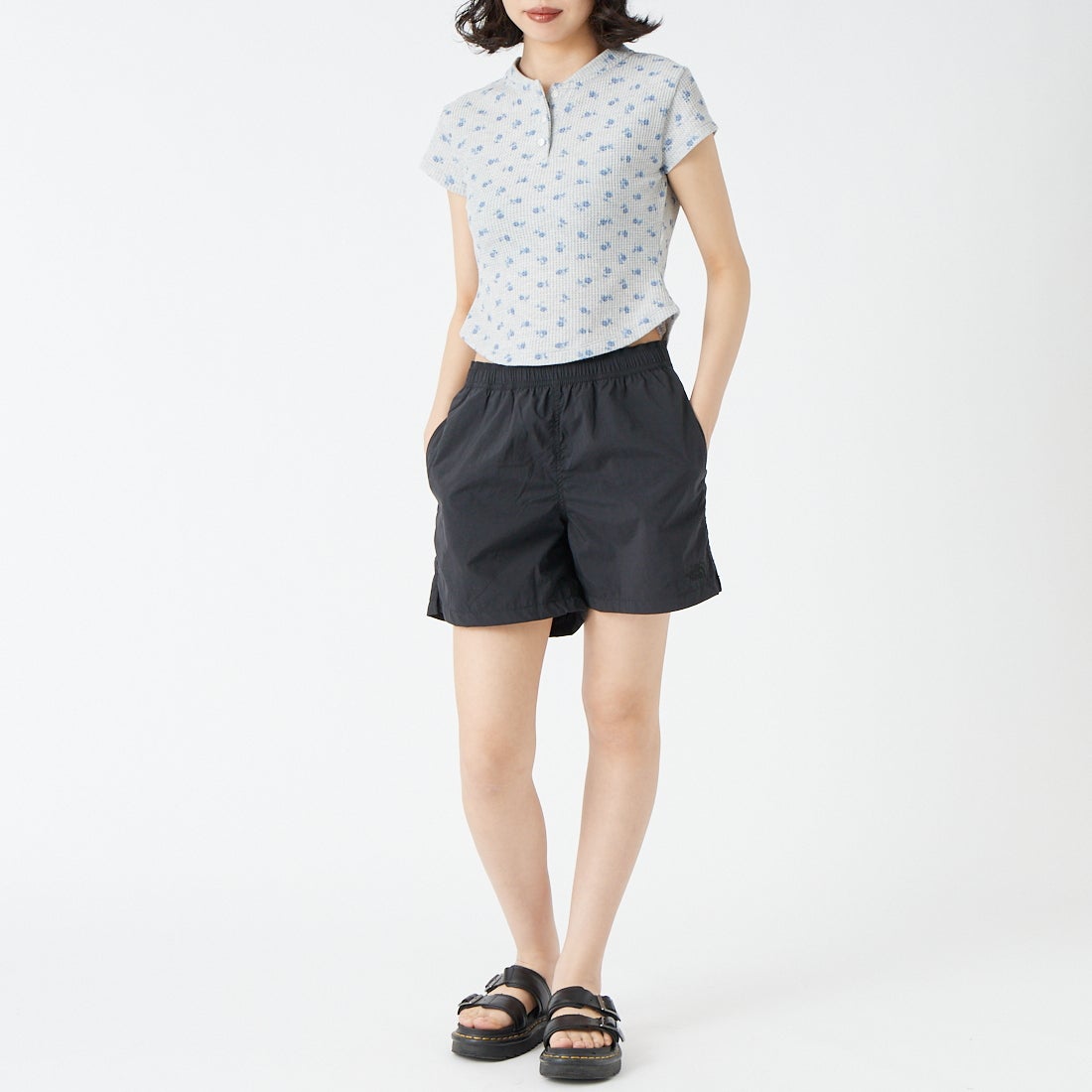 THE NORTH FACE [ザ ノースフェイス] バーサタイルショーツ [NB42630] KK &&モデル身長：162cm 着用サイズ：S&&