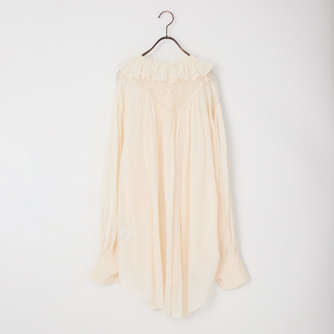 crinkle crinkle crinkle [クリンクル クリンクル クリンクル] バック刺繍シアーブラウス [CC-4534] IVORY