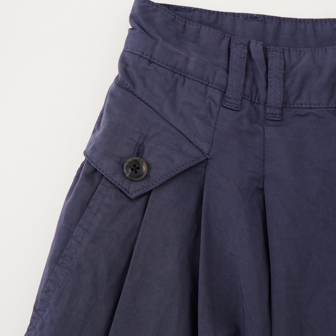 crinkle crinkle crinkle [クリンクル クリンクル クリンクル] ガーメントダイオーバータックパンツ [CC-4529] NAVY