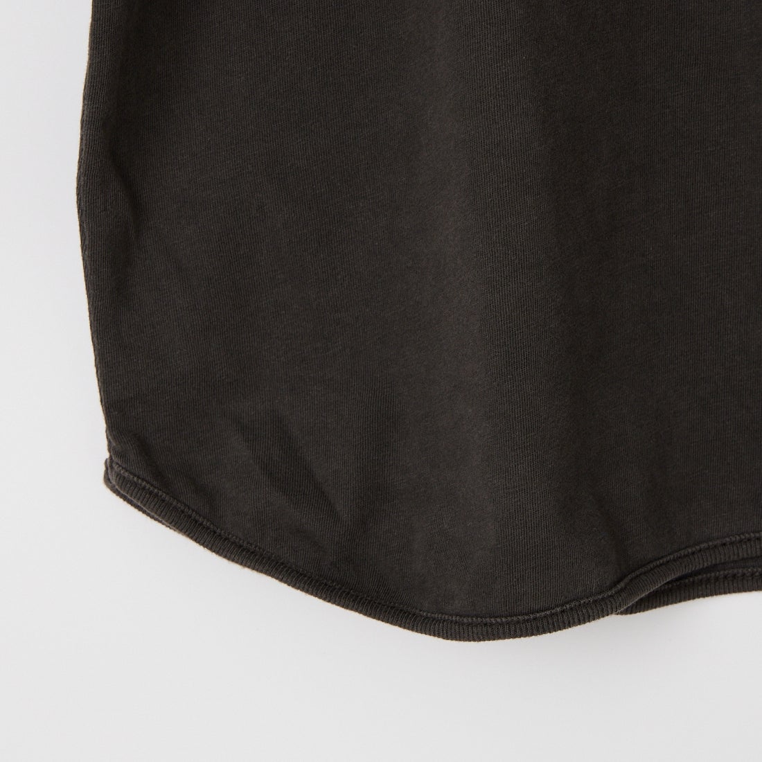 ESTROISLOSE [エストゥロワルーズ] 天竺ピグメント加工 6分袖Tシャツ [EC26106] 99 BLACK