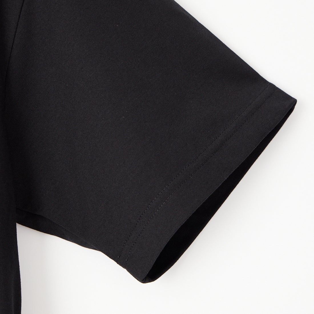 THE NORTH FACE [ザ ノースフェイス] ベースキャンプダッフル グラフィックTシャツ [NT32647] K