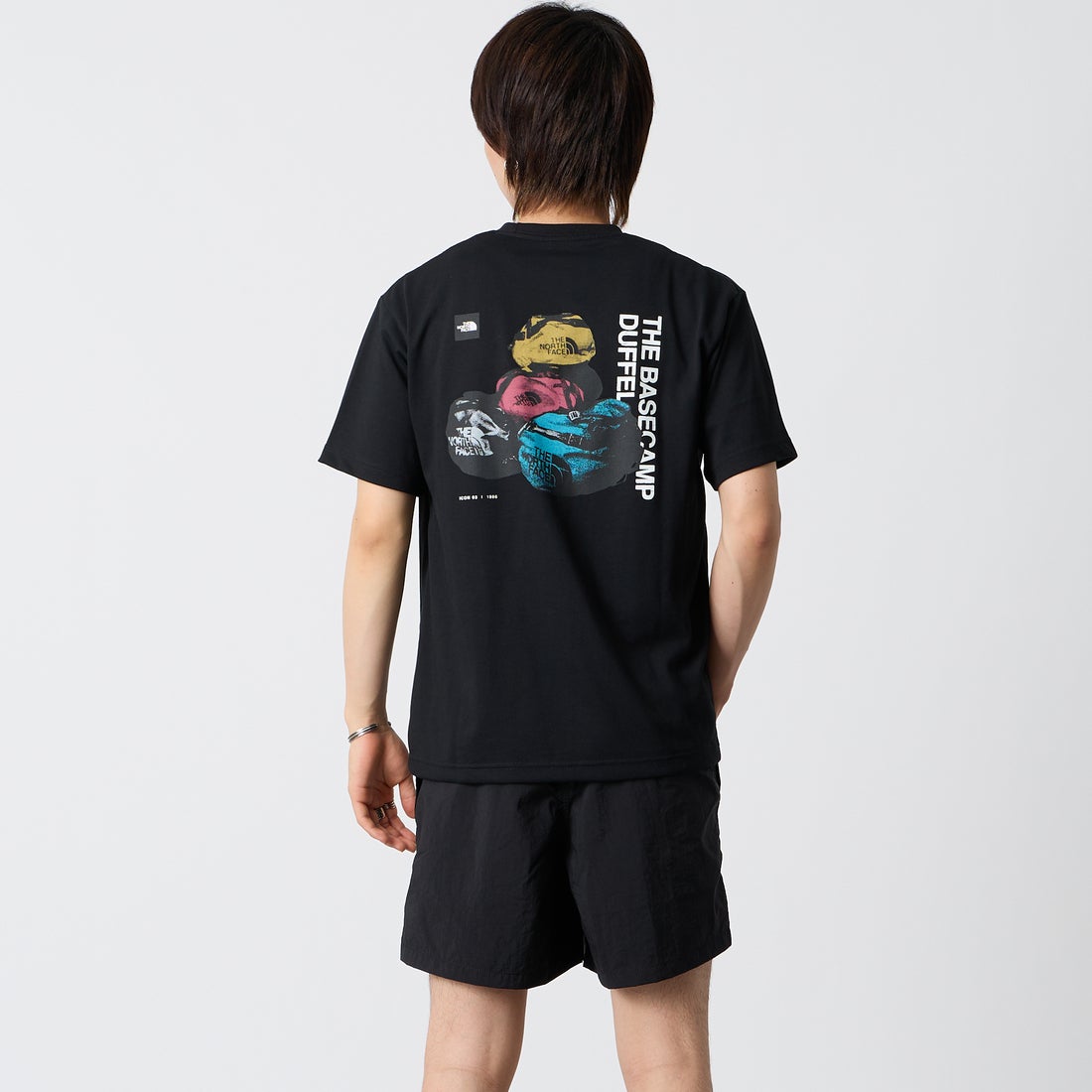 THE NORTH FACE [ザ ノースフェイス] ベースキャンプダッフル グラフィックTシャツ [NT32647] K &&モデル身長：177cm 着用サイズ：M&&