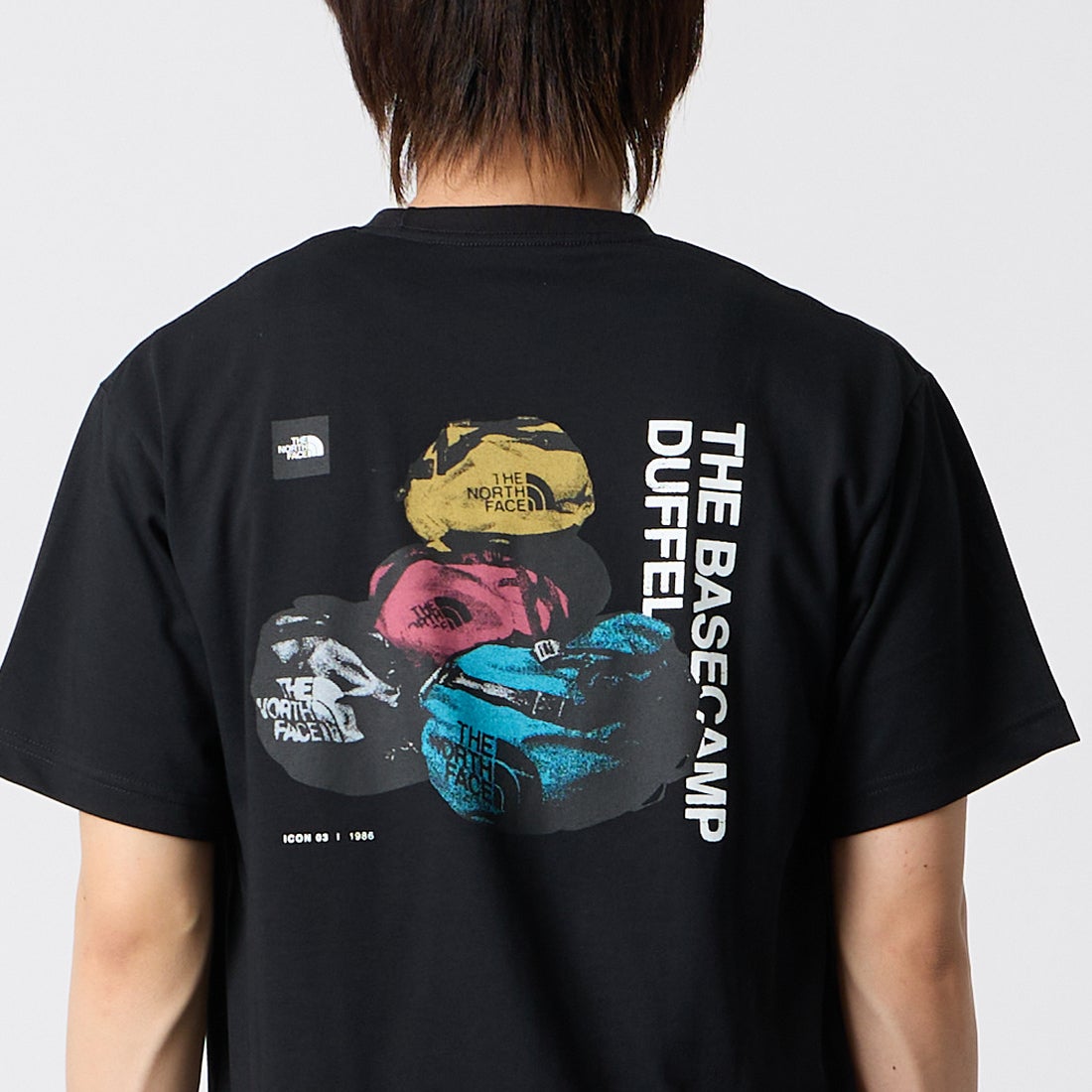 THE NORTH FACE [ザ ノースフェイス] ベースキャンプダッフル グラフィックTシャツ [NT32647] K &&モデル身長：177cm 着用サイズ：M&&