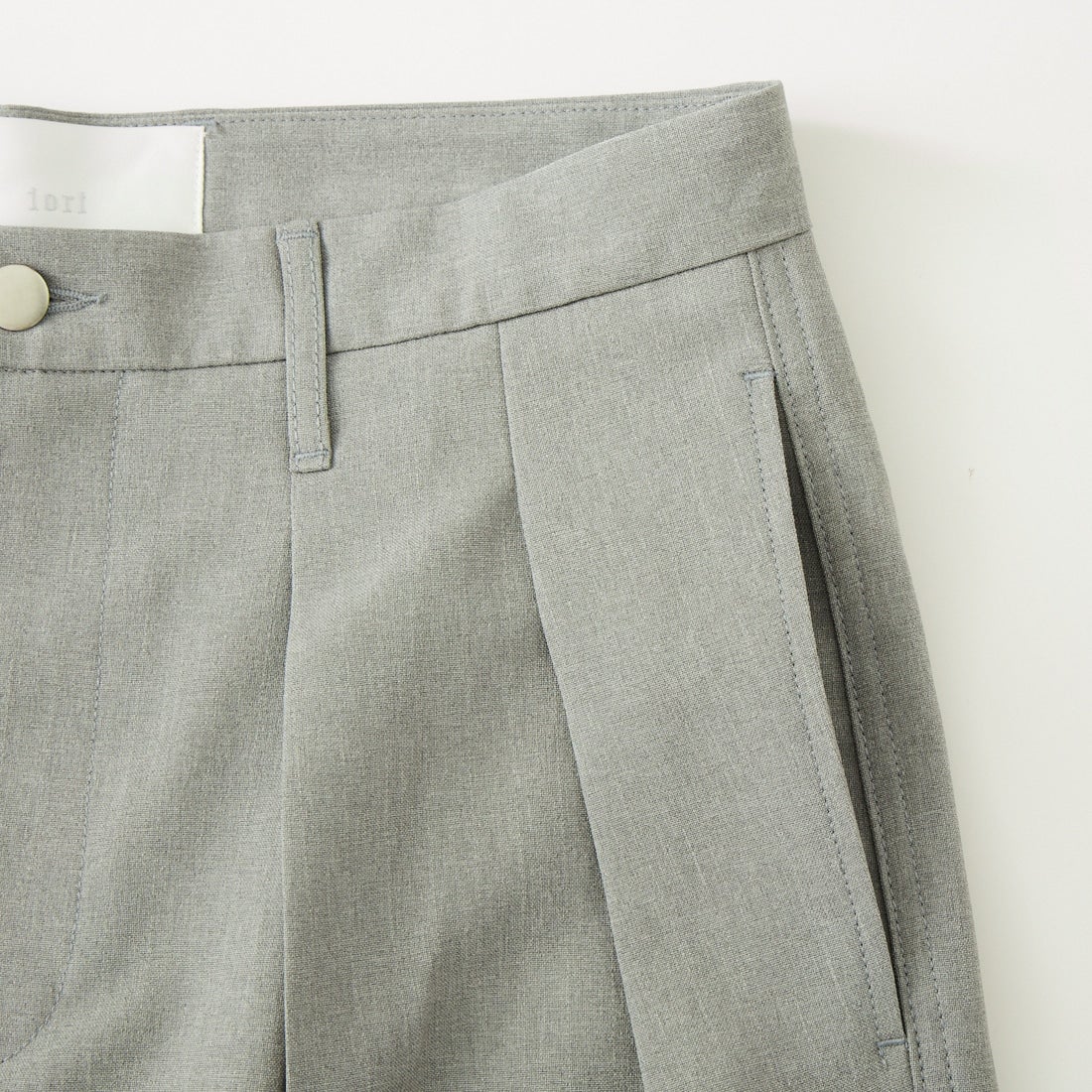 iori [イオリ] 別注 2タックトラウザーショーツ [IP185-JF] GRAY