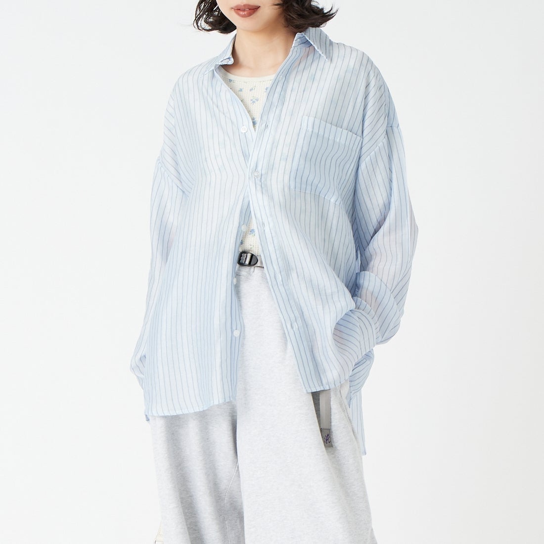 USINE [ユジーヌ] シアーオーバーサイズシャツ [IN9-SH-6] ﾌﾞﾙｰST &&モデル身長：162cm 着用サイズ：F&&