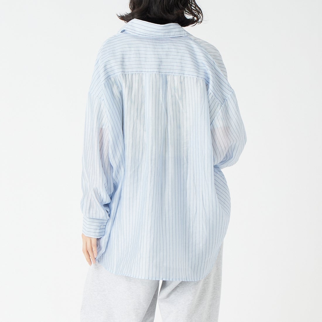 USINE [ユジーヌ] シアーオーバーサイズシャツ [IN9-SH-6] ﾌﾞﾙｰST &&モデル身長：162cm 着用サイズ：F&&