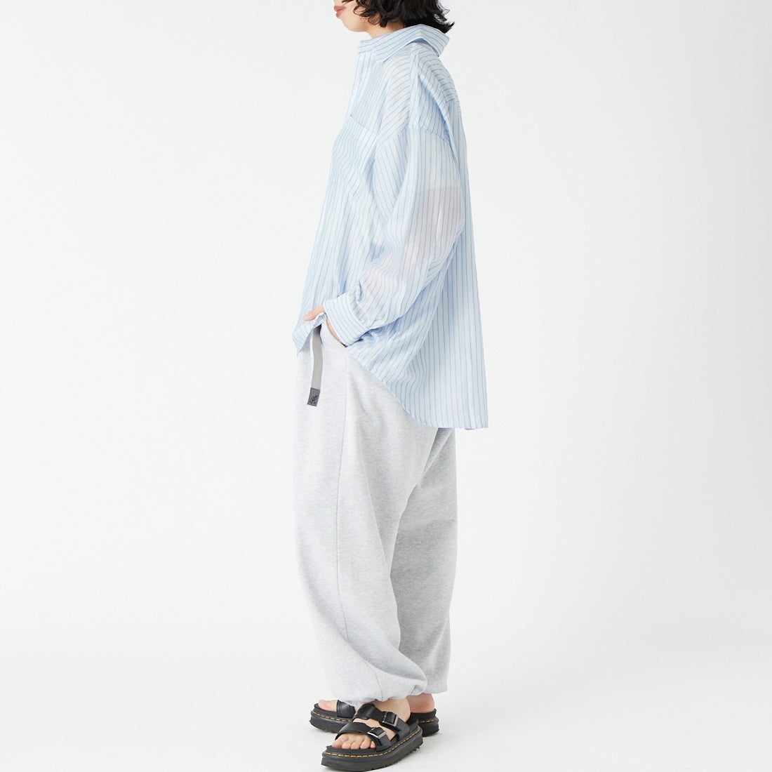 USINE [ユジーヌ] シアーオーバーサイズシャツ [IN9-SH-6] ﾌﾞﾙｰST &&モデル身長：162cm 着用サイズ：F&&