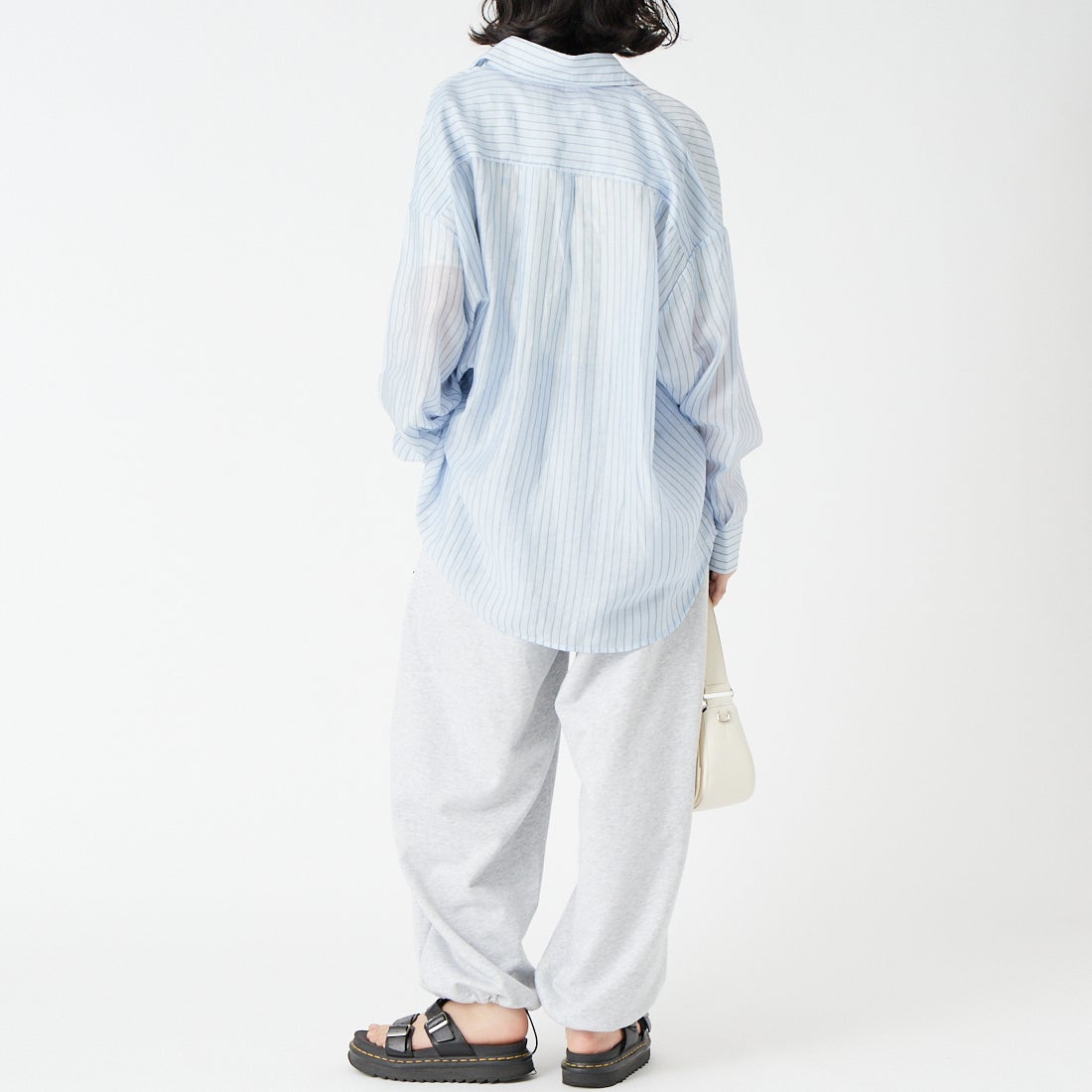 USINE [ユジーヌ] シアーオーバーサイズシャツ [IN9-SH-6] ﾌﾞﾙｰST &&モデル身長：162cm 着用サイズ：F&&