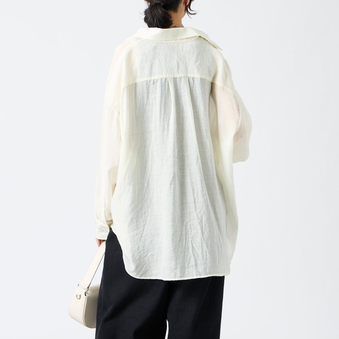 USINE [ユジーヌ] シアーオーバーサイズシャツ [IN9-SH-6] ｵﾌ &&モデル身長：162cm 着用サイズ：F&&
